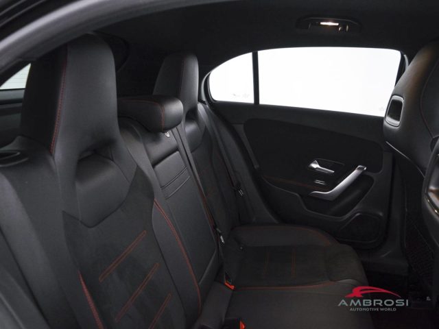 MERCEDES-BENZ A 200 usata 10