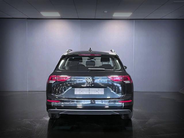 VOLKSWAGEN Golf Variant usata, con Autoradio