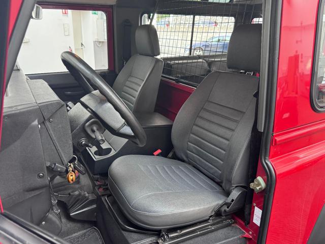 LAND ROVER Defender usata 7