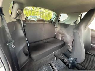 TOYOTA iQ usata, con Lettore CD