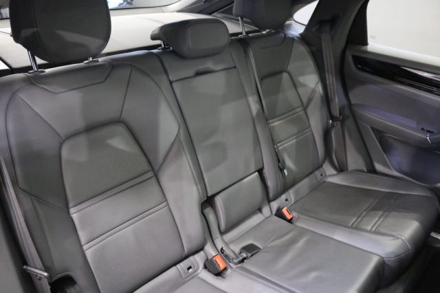 PORSCHE Cayenne usata 11