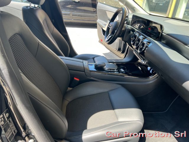 MERCEDES-BENZ CLA 180 usata, con Autoradio digitale