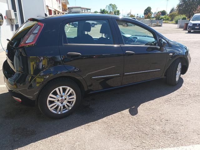 FIAT Punto usata, con Autoradio