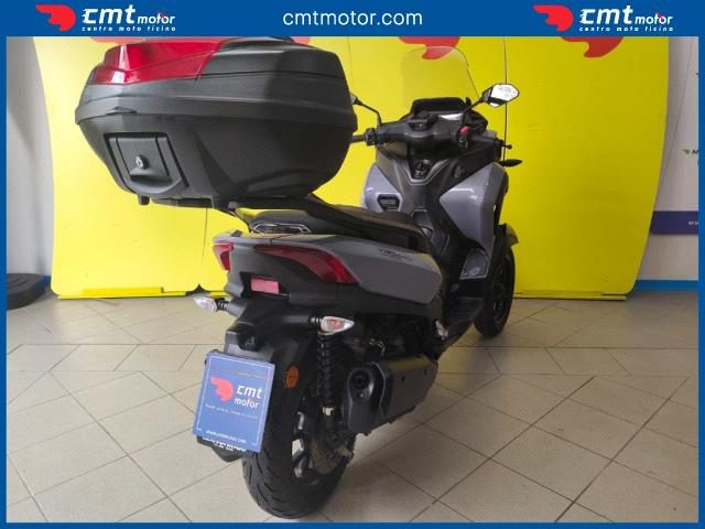 YAMAHA Tricity 300 usata 2