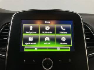 RENAULT Scenic usata, con Sensori di parcheggio posteriori