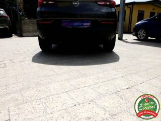OPEL Grandland X usata, con Isofix
