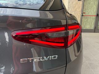 ALFA ROMEO Stelvio usata, con Chiusura centralizzata telecomandata