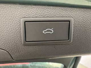 VOLKSWAGEN Passat usata, con ESP