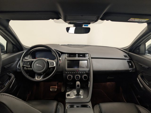 JAGUAR E-Pace usata, con Climatizzatore
