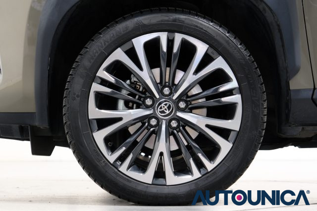 TOYOTA Yaris Cross usata, con Fendinebbia