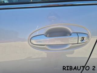 TOYOTA Yaris usata, con USB
