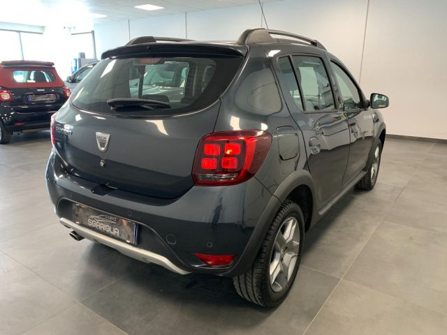 DACIA Sandero usata, con Autoradio