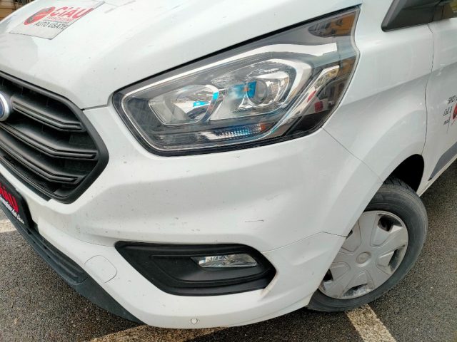 FORD Transit Custom usata, con Sensori di parcheggio posteriori