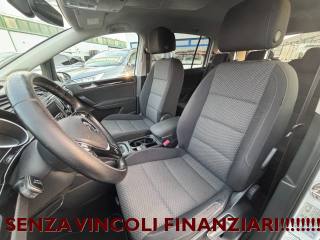 VOLKSWAGEN Touran usata, con Fendinebbia