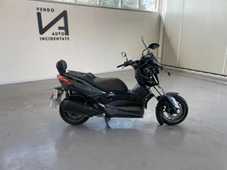 YAMAHA X-MAX 300 usata 7