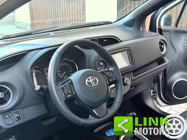 TOYOTA Yaris usata, con Bluetooth