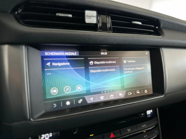 JAGUAR XF usata, con Autoradio