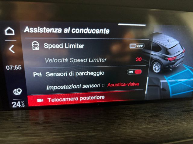 ALFA ROMEO Stelvio usata, con Autoradio digitale