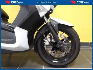 YAMAHA X-Max 250 usata 7