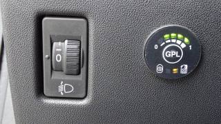PEUGEOT 208 usata 90