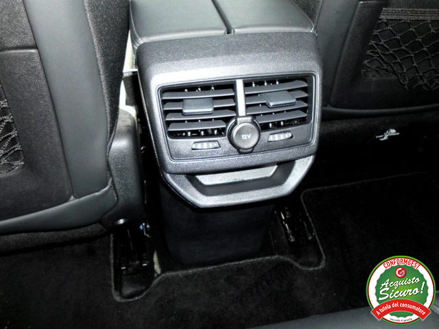 PEUGEOT 3008 usata, con Interni in pelle