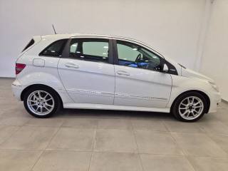 MERCEDES-BENZ B 160 usata, con Autoradio