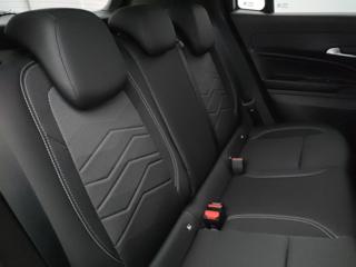 JEEP Avenger usata, con Autoradio digitale