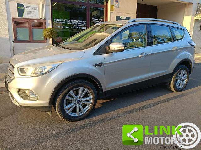FORD Kuga usata, con Bracciolo