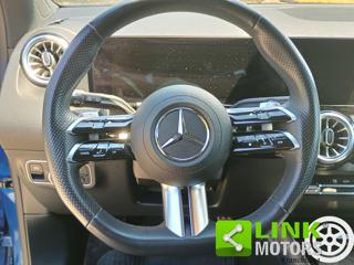 MERCEDES-BENZ GLA 200 usata, con Touch screen