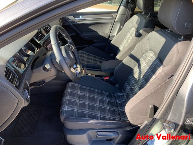 VOLKSWAGEN Golf usata, con Controllo trazione