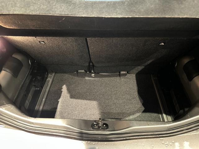 VOLKSWAGEN up! usata, con Climatizzatore