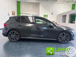 VOLKSWAGEN Golf usata, con Autoradio