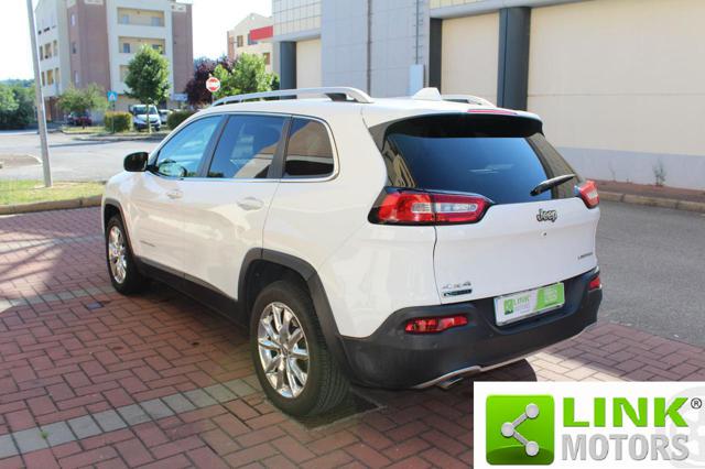 JEEP Cherokee usata, con Autoradio