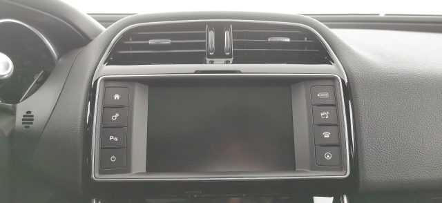 JAGUAR XE usata, con Sensore di luce