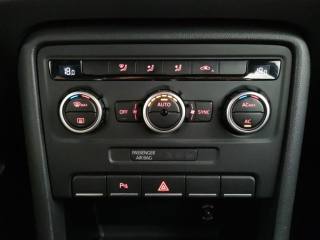 VOLKSWAGEN Maggiolino usata, con Touch screen
