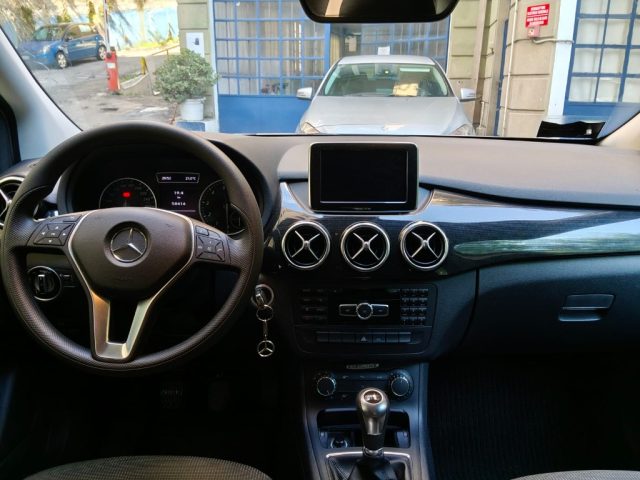 MERCEDES-BENZ B 180 usata, con Autoradio