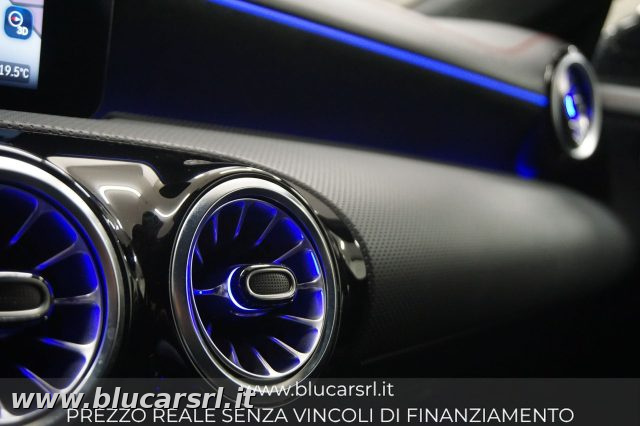 MERCEDES-BENZ CLA 220 usata 30