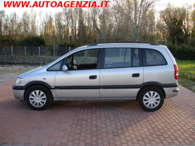 OPEL Zafira usata 2