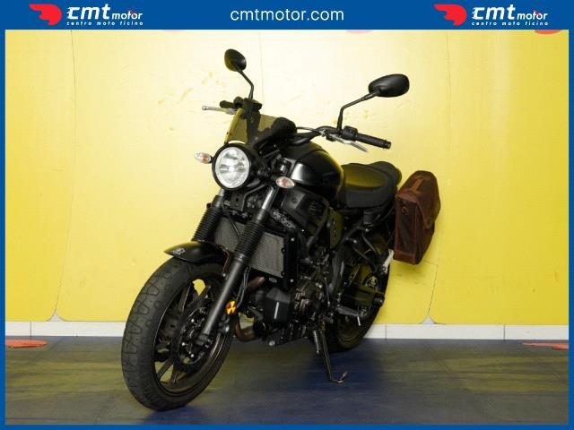 YAMAHA XSR 700 usata 2
