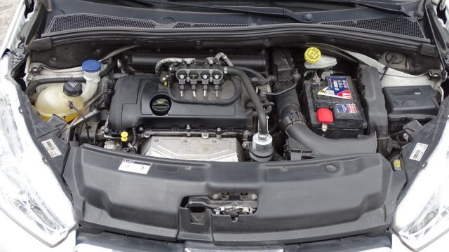 PEUGEOT 208 usata, con ESP