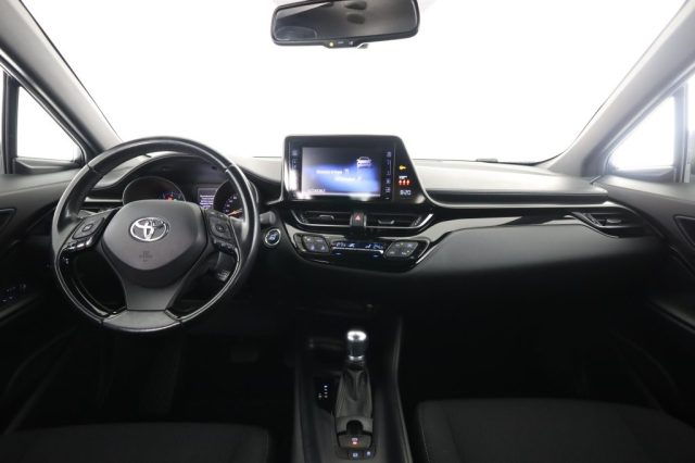 TOYOTA C-HR usata 4