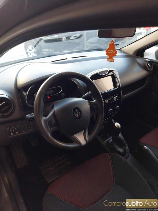 RENAULT Clio usata, con Servosterzo
