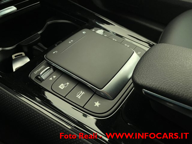 MERCEDES-BENZ GLB 180 usata, con Controllo elettronico della corsia