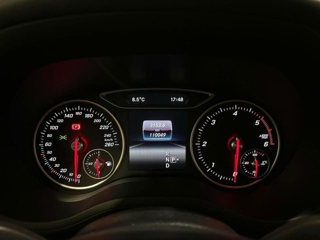 MERCEDES-BENZ B 180 usata, con Chiusura centralizzata