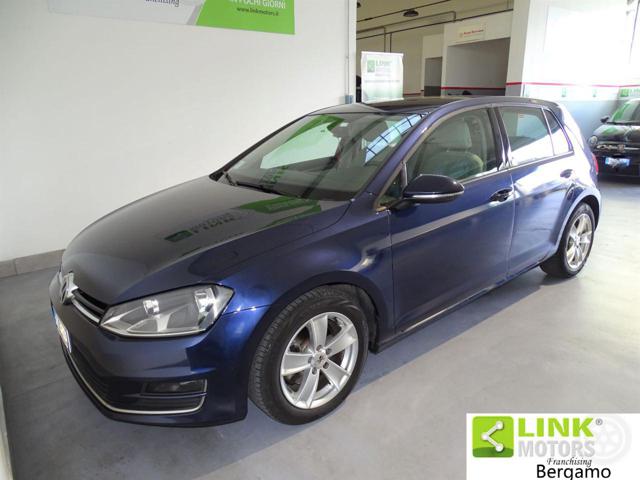VOLKSWAGEN Golf usata, con USB