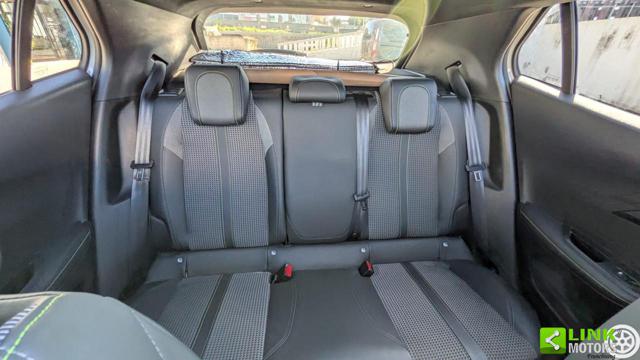 PEUGEOT 2008 usata, con Park Distance Control