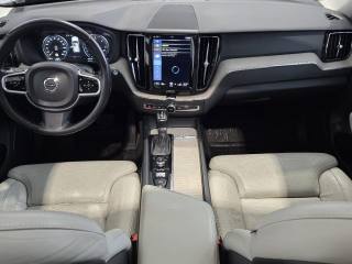 VOLVO XC60 usata, con Autoradio digitale