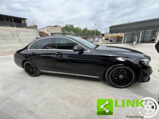 MERCEDES-BENZ E 200 usata, con Volante multifunzione