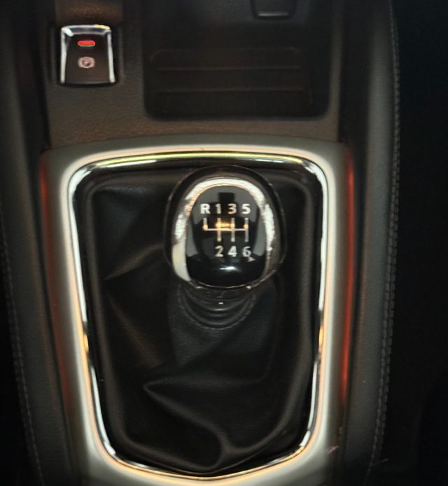 NISSAN Qashqai usata 13