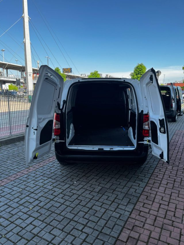 CITROEN Berlingo usata, con Autoradio digitale